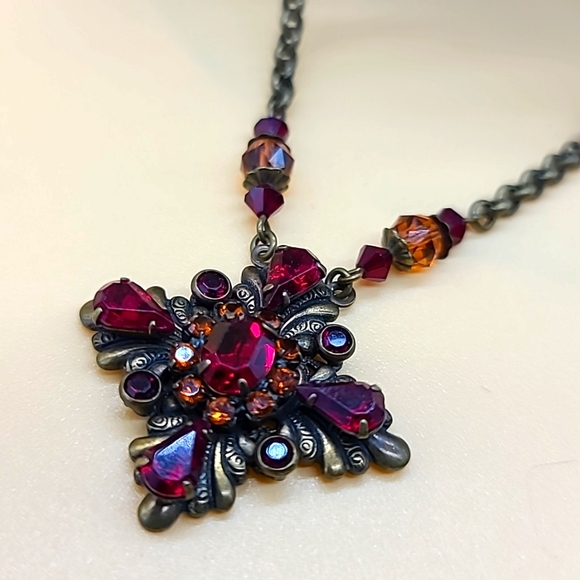 Liz Palacios Jewelry - Liz Palacios SF Ruby Red & Coral Swarovski Crystal & Bead Victorian Pendant 🌼